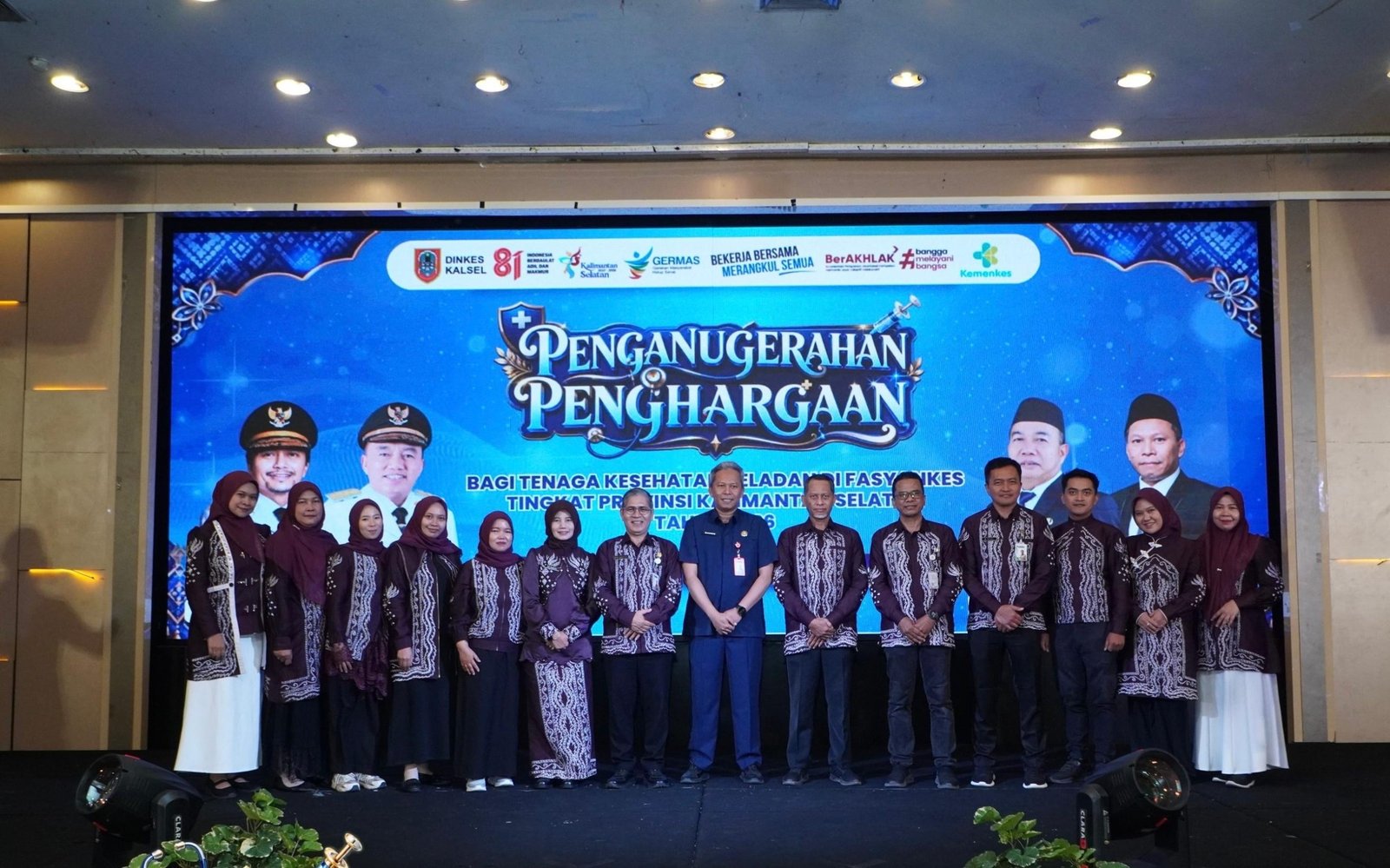Dinkes Kalsel Berikan Penghargaan bagi Tenaga Kesehatan Teladan 2026