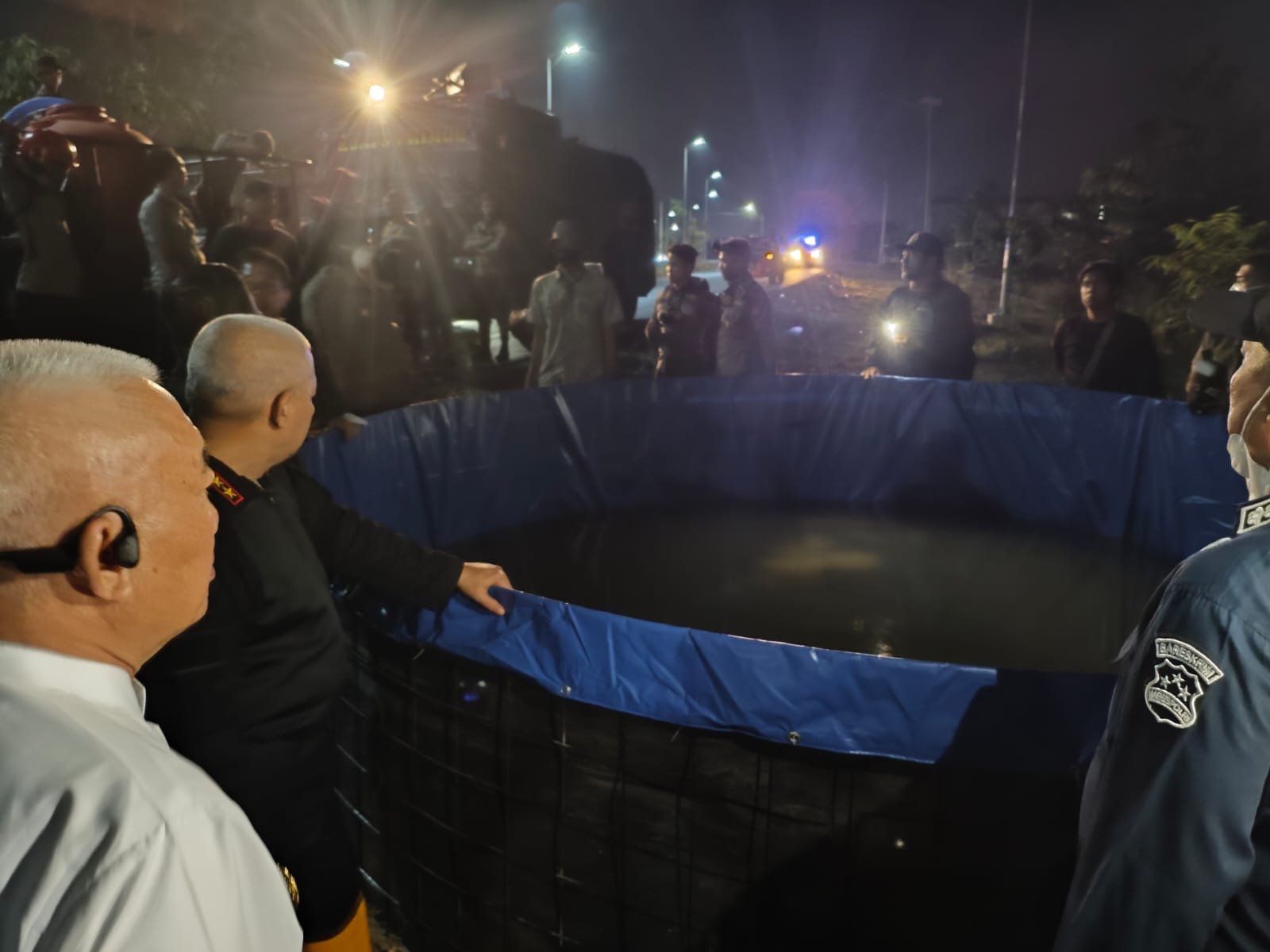 Gubernur Kalsel Pantau Karhutla di Kawasan Bandara Syamsudin Noor hingga Malam Hari