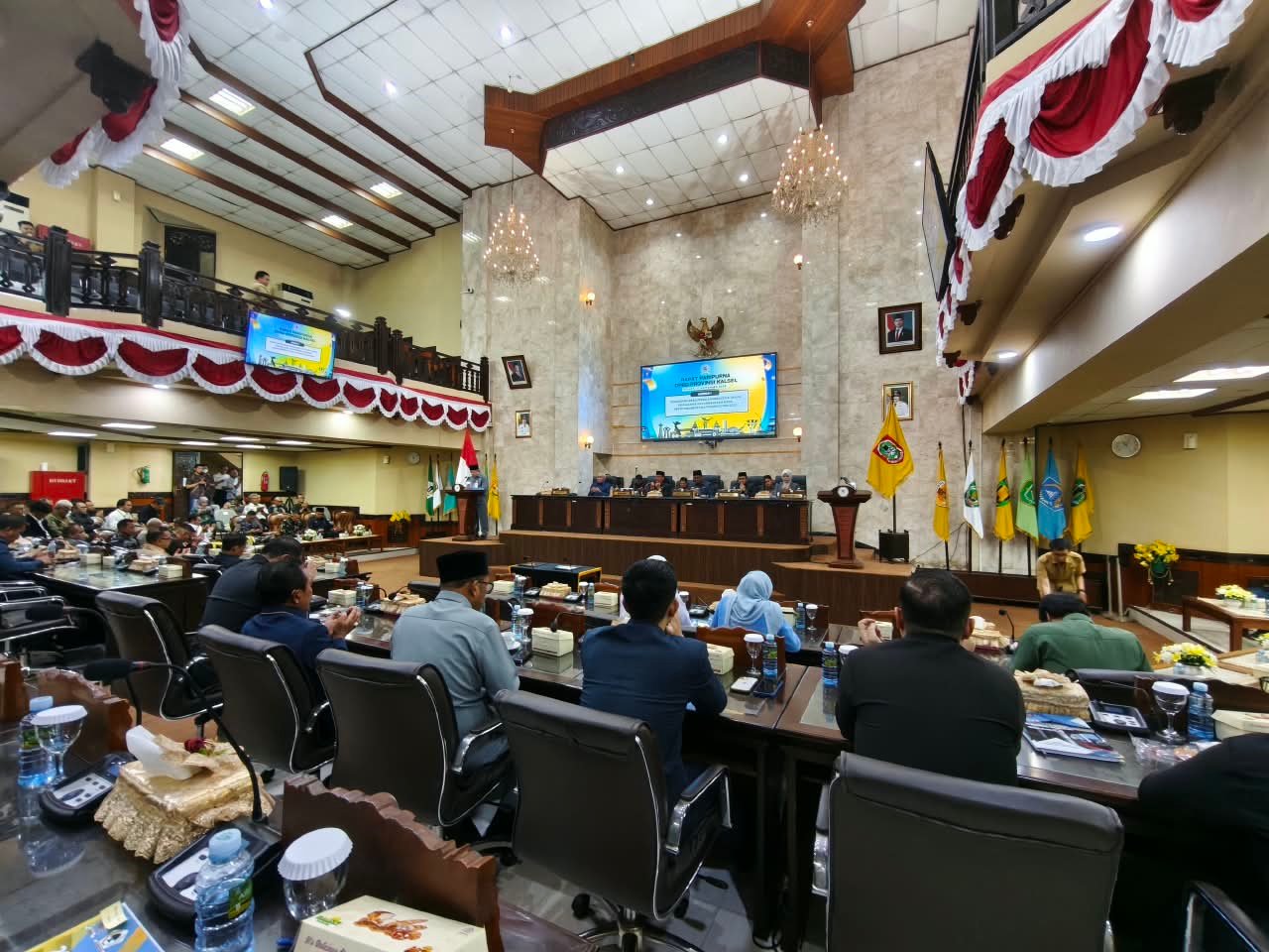 DPRD dan Gubernur Kalsel Setujui Dua Raperda dalam Rapat Paripurna