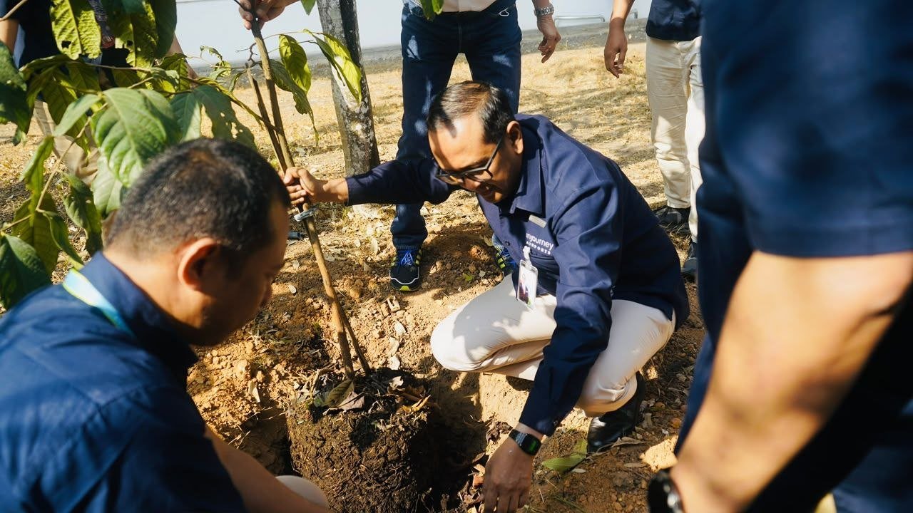 Maknai Dua Tahun Bertumbuh, Bandara Internasional Syamsudin Noor Lakukan Service Recovery Action