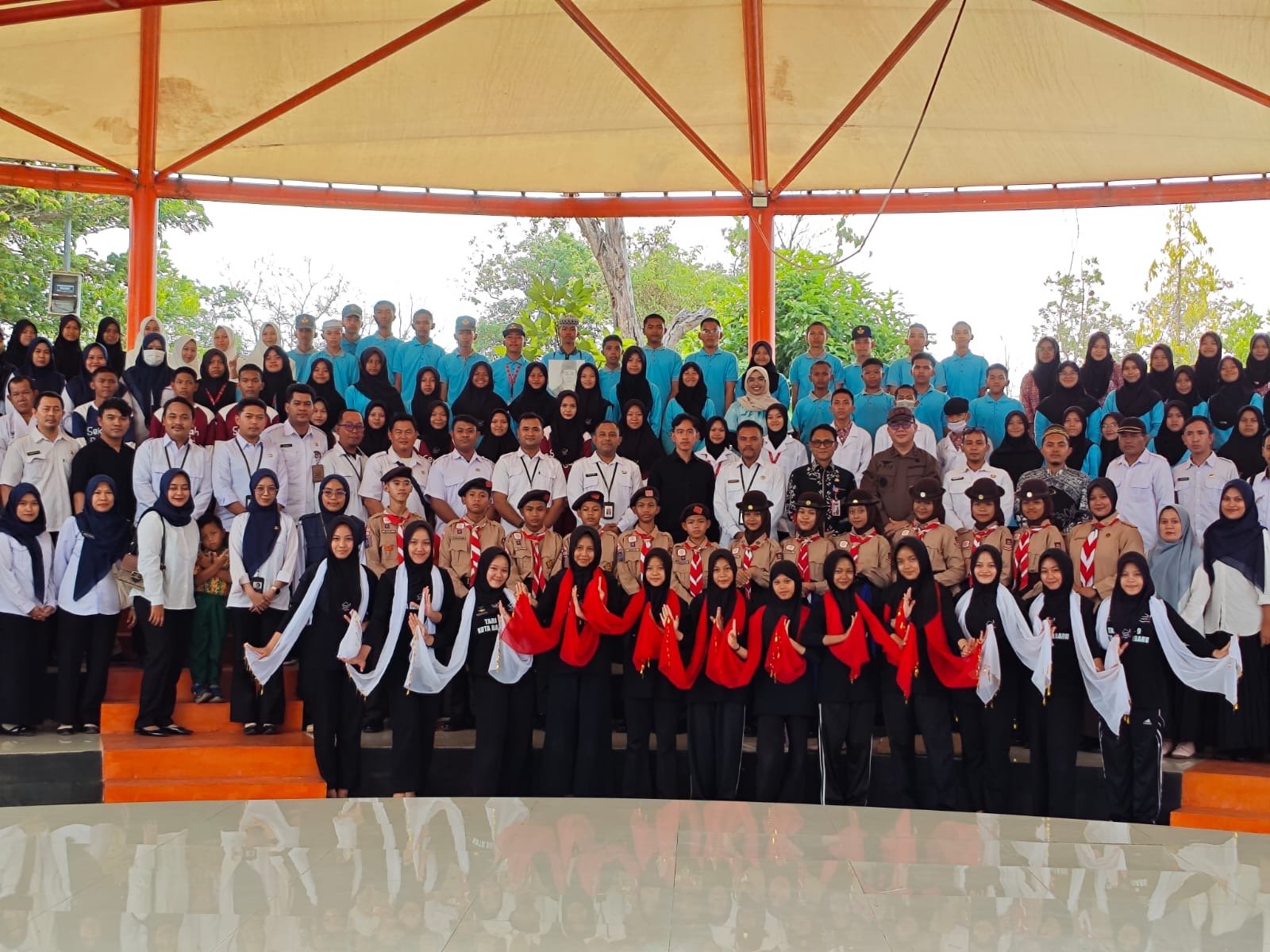 Wapres Gibran Soroti Kesehatan Siswa Terdampak ISPA di SRT 9 Banjarbaru