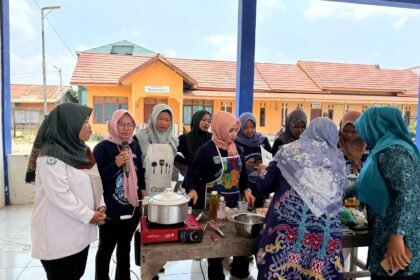 Sekolah Pangan Tanah Bumbu, Bupati Andi Rudi Latif Dorong Inovasi Olahan Ikan untuk Ekonomi Keluarga dan Pencegahan Stunting