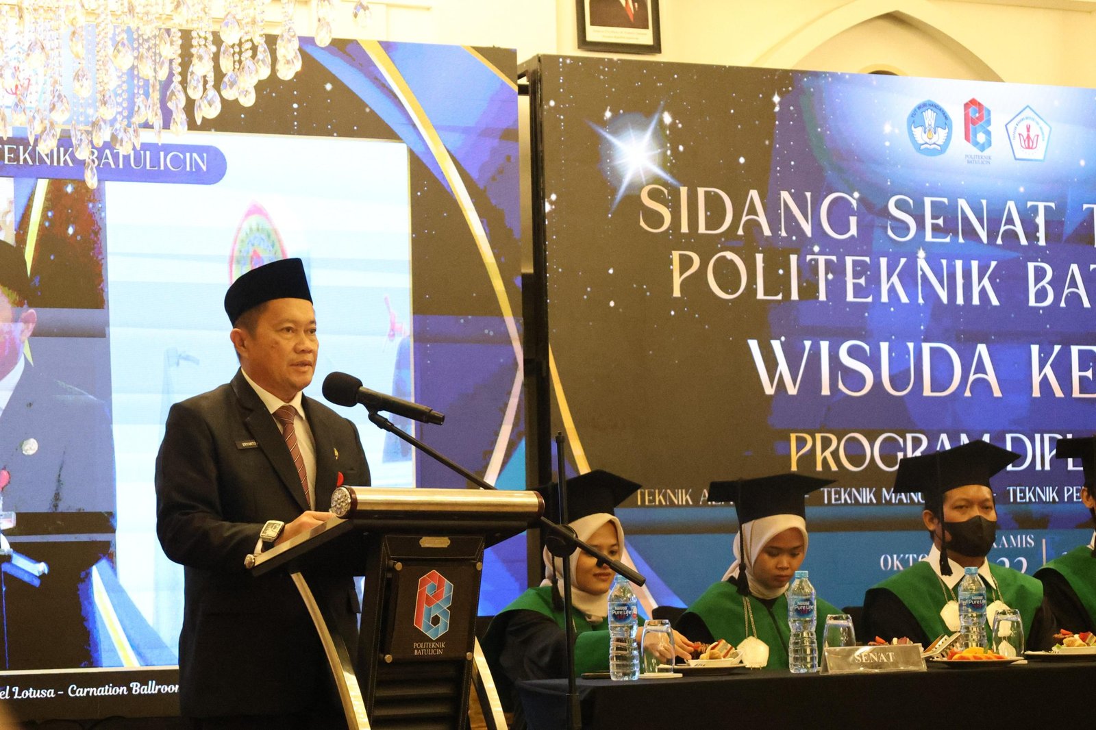Bupati Tanah Bumbu Dorong Sinergi Pendidikan Vokasi dan Industri pada Wisuda Politeknik Batulicin